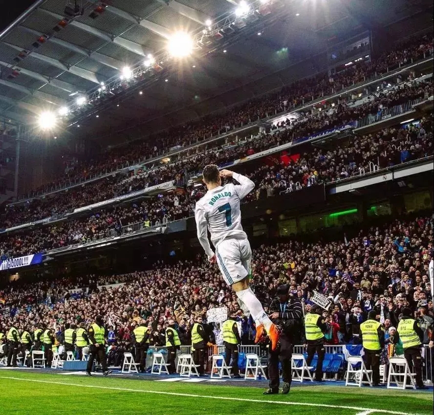 西甲：21岁新星上演帽子戏法，复刻皇马21世纪罕见神迹！