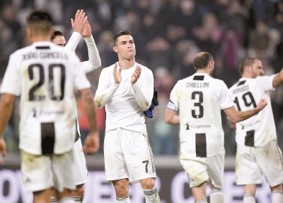 英超本轮焦点战赛果出炉 强队表现深度复盘