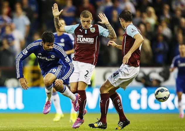 21-2！东契奇爆发连得12分，主场球迷呼喊MVP，角色球员也十分给力