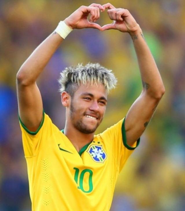 [中超]王钰栋单刀冷静过掉门将 推射空门得手